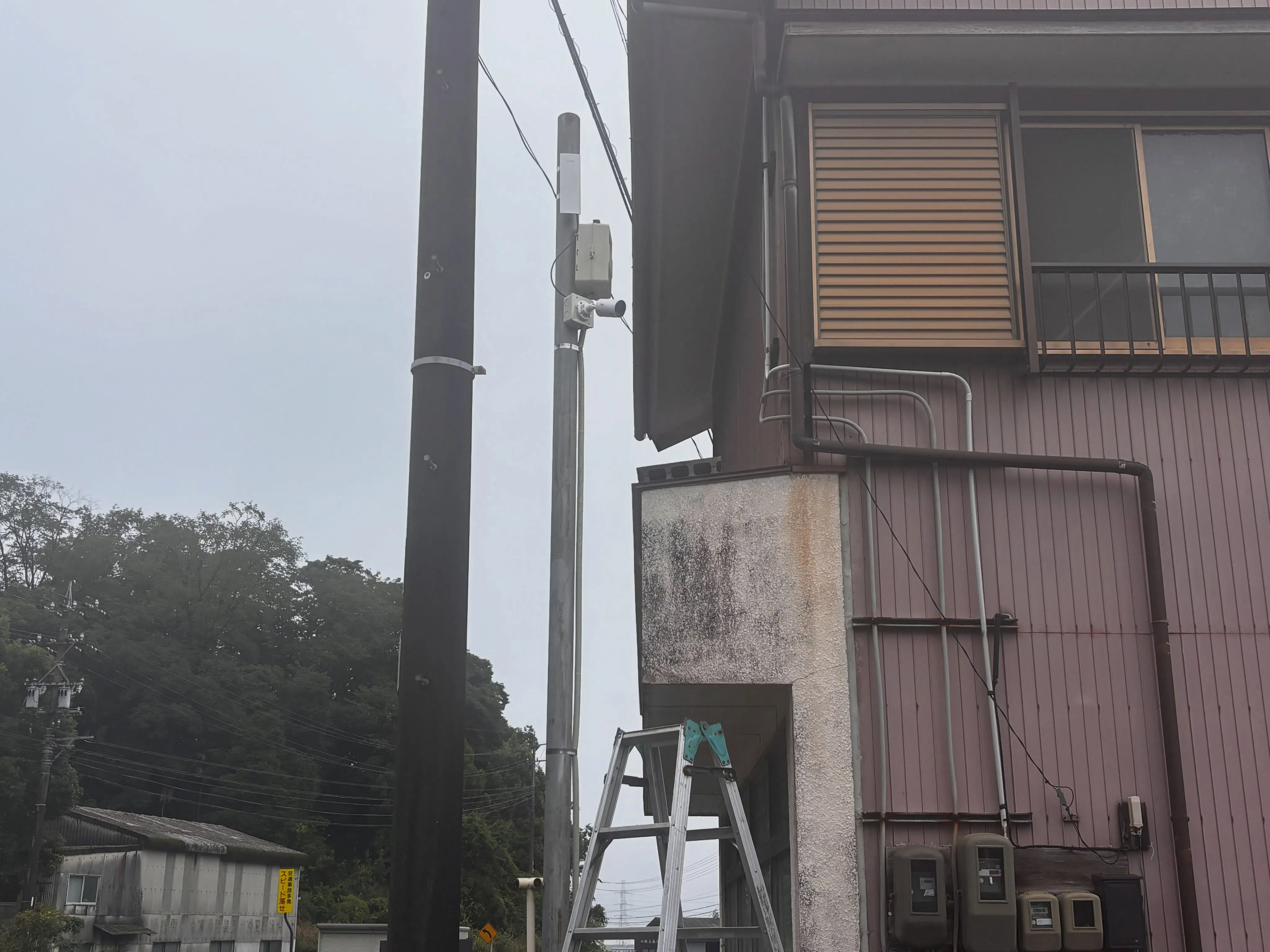 雨の日の防犯カメラ施工☔️